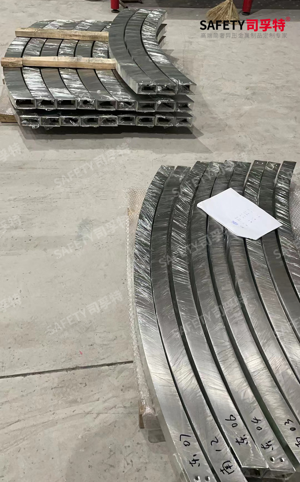 司孚特專業不銹鋼護欄立柱、不銹鋼駁接、玻璃夾具、不銹鋼精致鋼圓管方管生產廠家(圖8) 1 (2).jpg